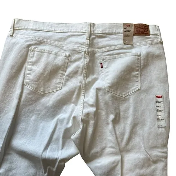 Revolve Levi’s Levis 721 HIGH RISE SKINNY JEANS in Soft Clean White