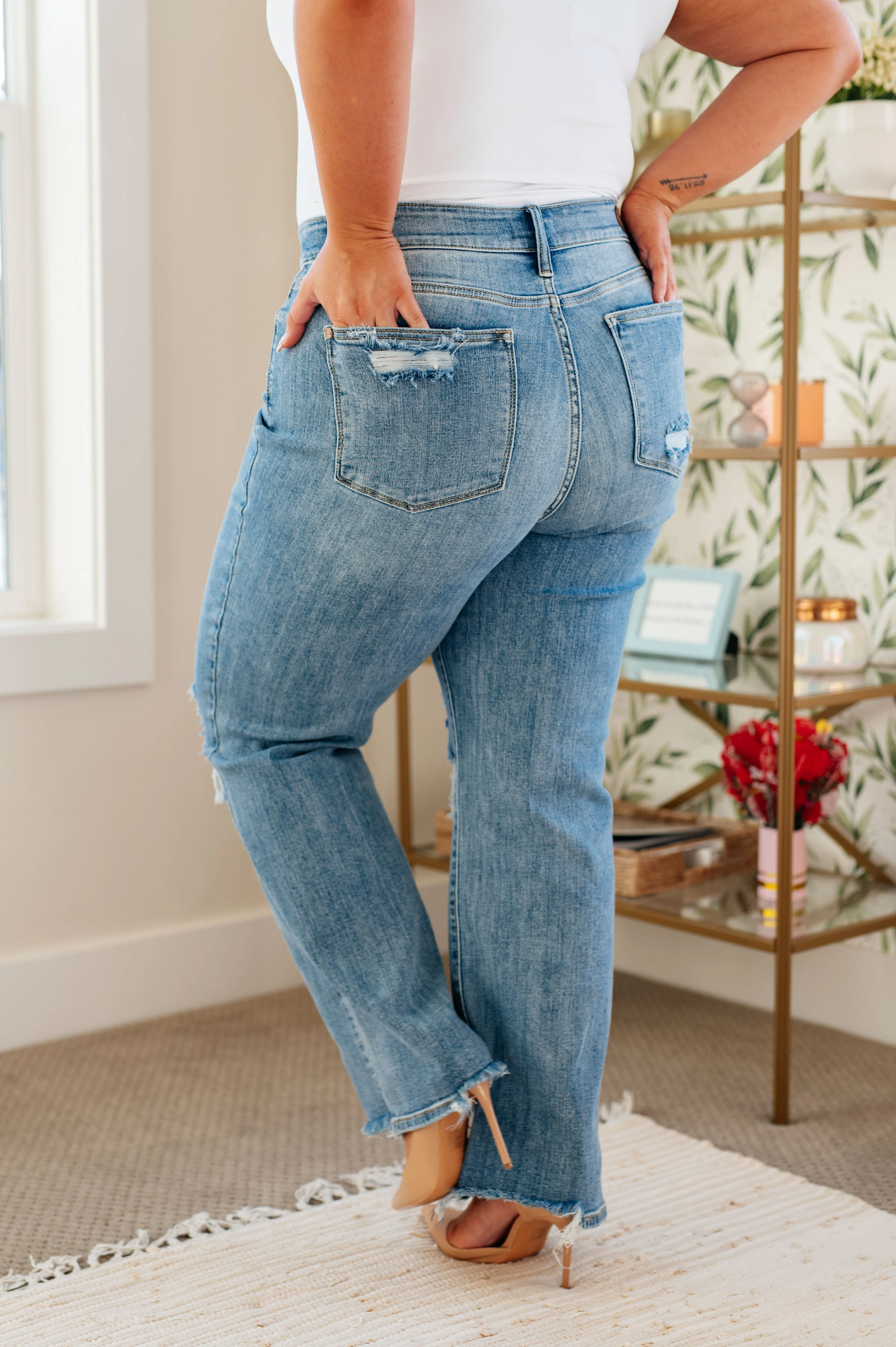 Rose High Rise 90's Straight Jeans in Light Wash by Judy Blue