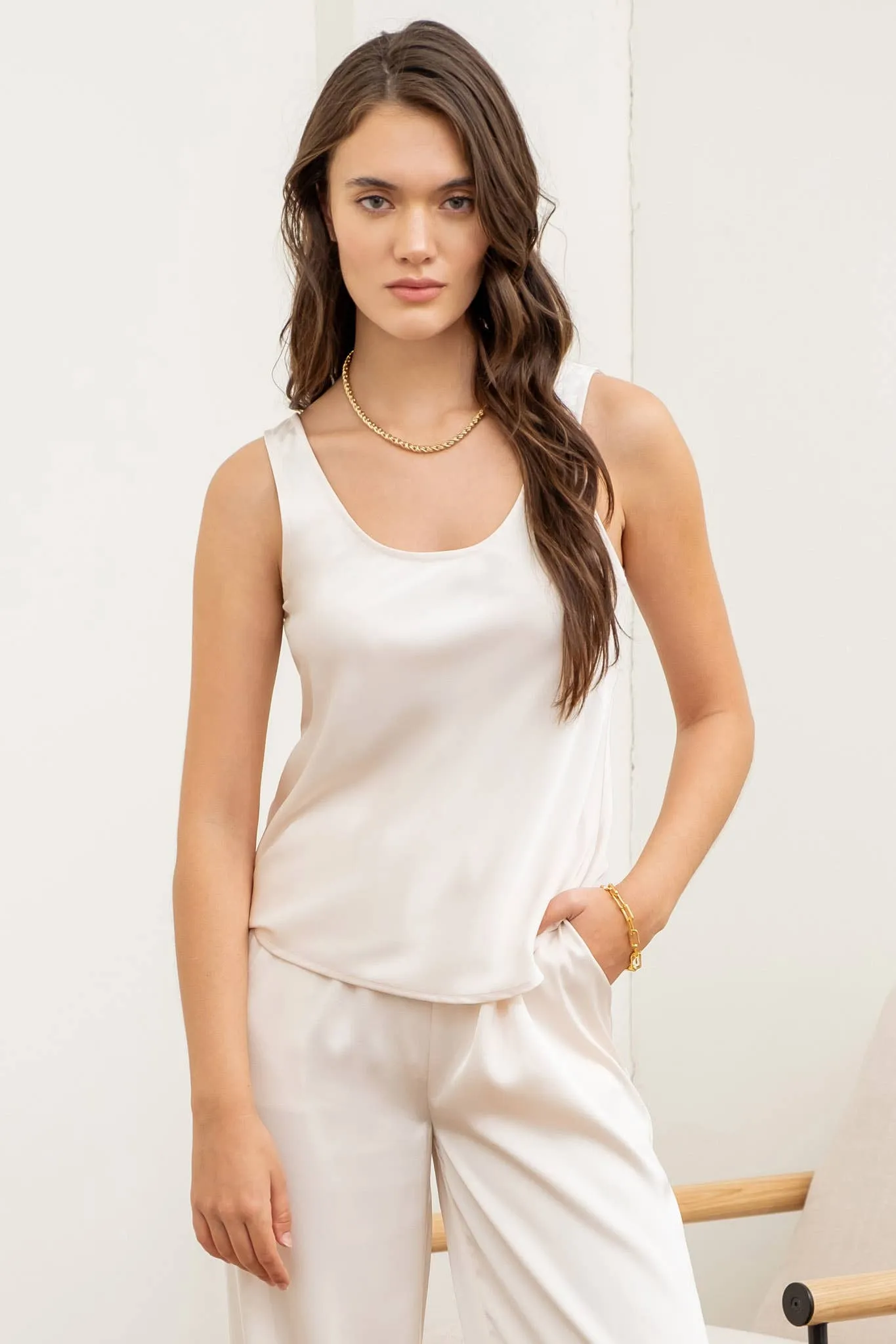 SATIN SLEEVELESS BIAS CUT TANK TOP