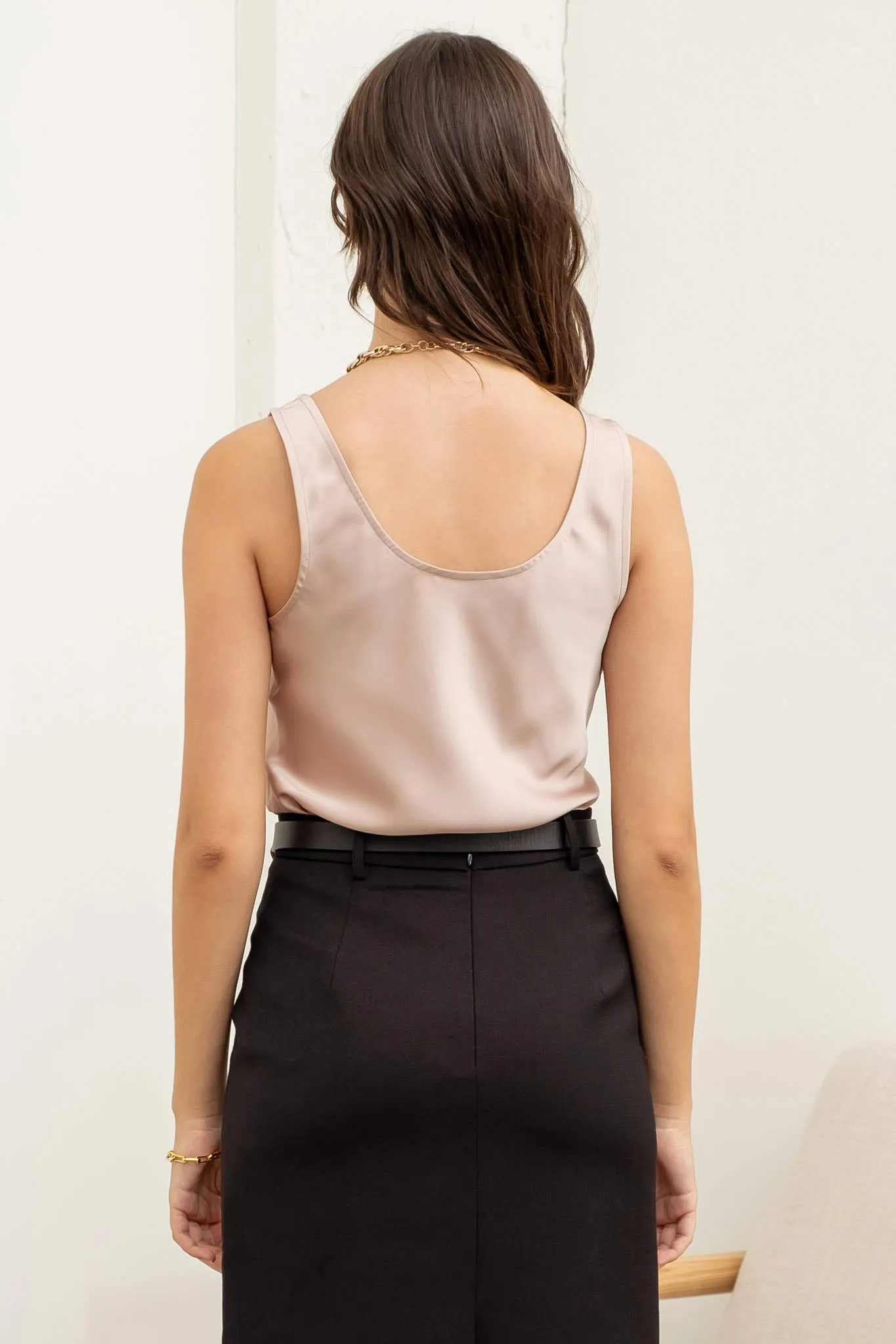 SATIN SLEEVELESS BIAS CUT TANK TOP