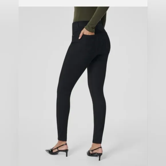 Spanx black pull on skinny jeans