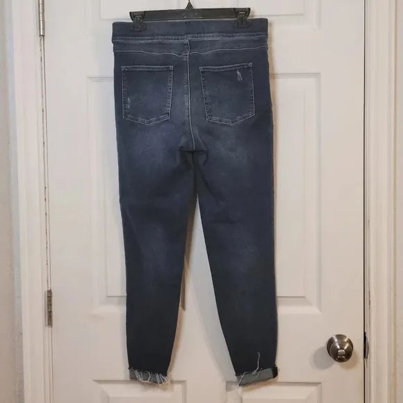 SPANX Large distressed Dark wash Pull on Jeans