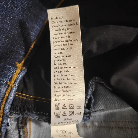 SPANX Large distressed Dark wash Pull on Jeans