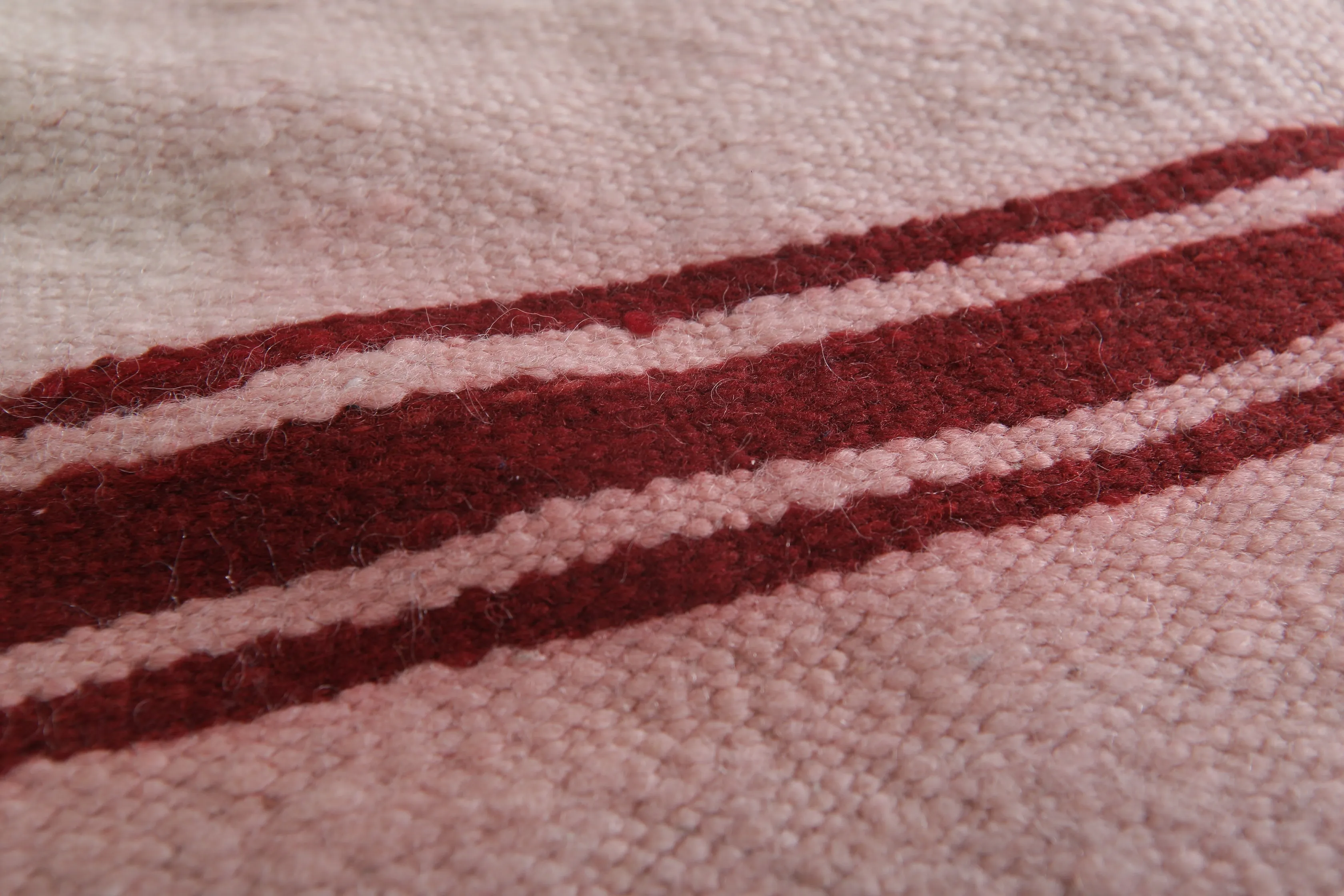 Vintage Moroccan Handwoven Kilim Rug – 5.2 FT x 8.4 FT