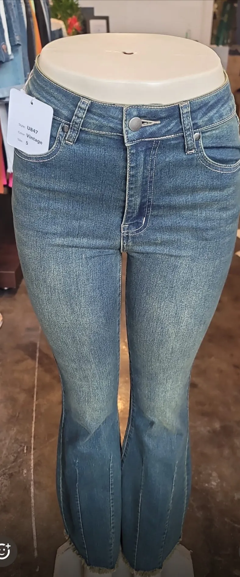 Vintage wash bell jeans