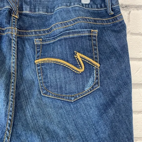 Z. Cavaricci Dark Wash Slim Straight Jeans size 20