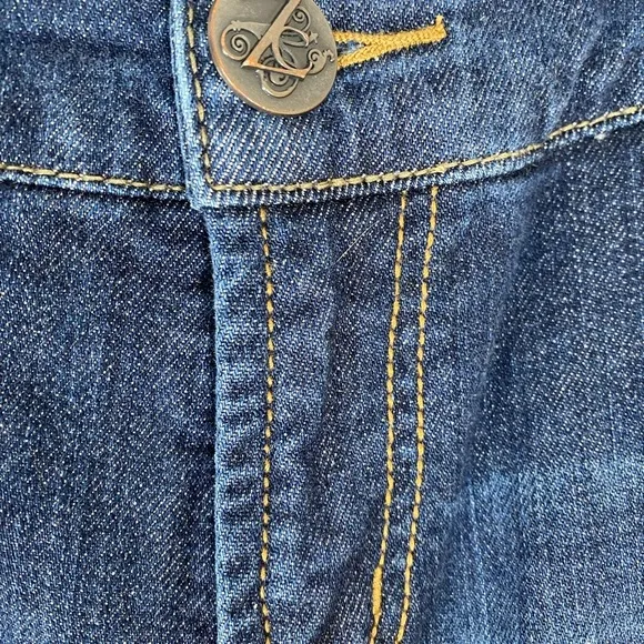 Z. Cavaricci Dark Wash Slim Straight Jeans size 20
