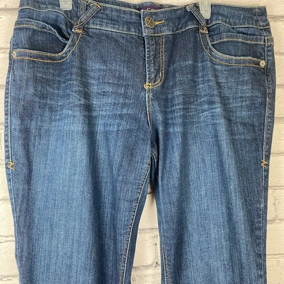 Z. Cavaricci Dark Wash Slim Straight Jeans size 20